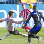 GABI marcó el primer gol del Atlético con una perfecta vaselina a la que no llegó el meta rayista Cobeño