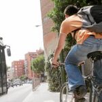 «A contramano» propone una red de carril bici en el área metropolitana