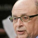 El Gobierno obliga a las rescatadas a reducir empresas públicas y sueldos