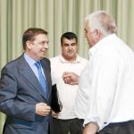 El consejero Luis Planas se reunió ayer con la directiva de la organización agraria COAG