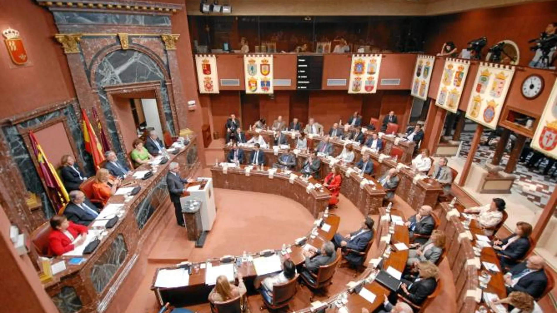 La Asamblea Regional constituirá el martes la Comisión Especial de Empleo