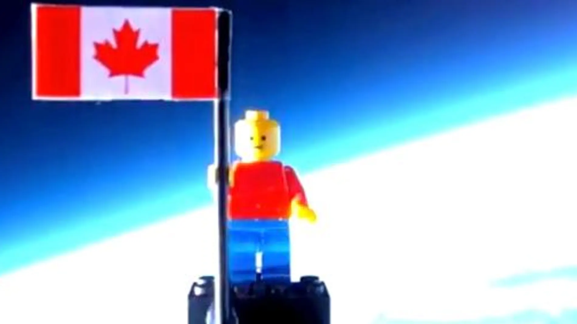 Dos estudiantes envían un lego a la estratosfera