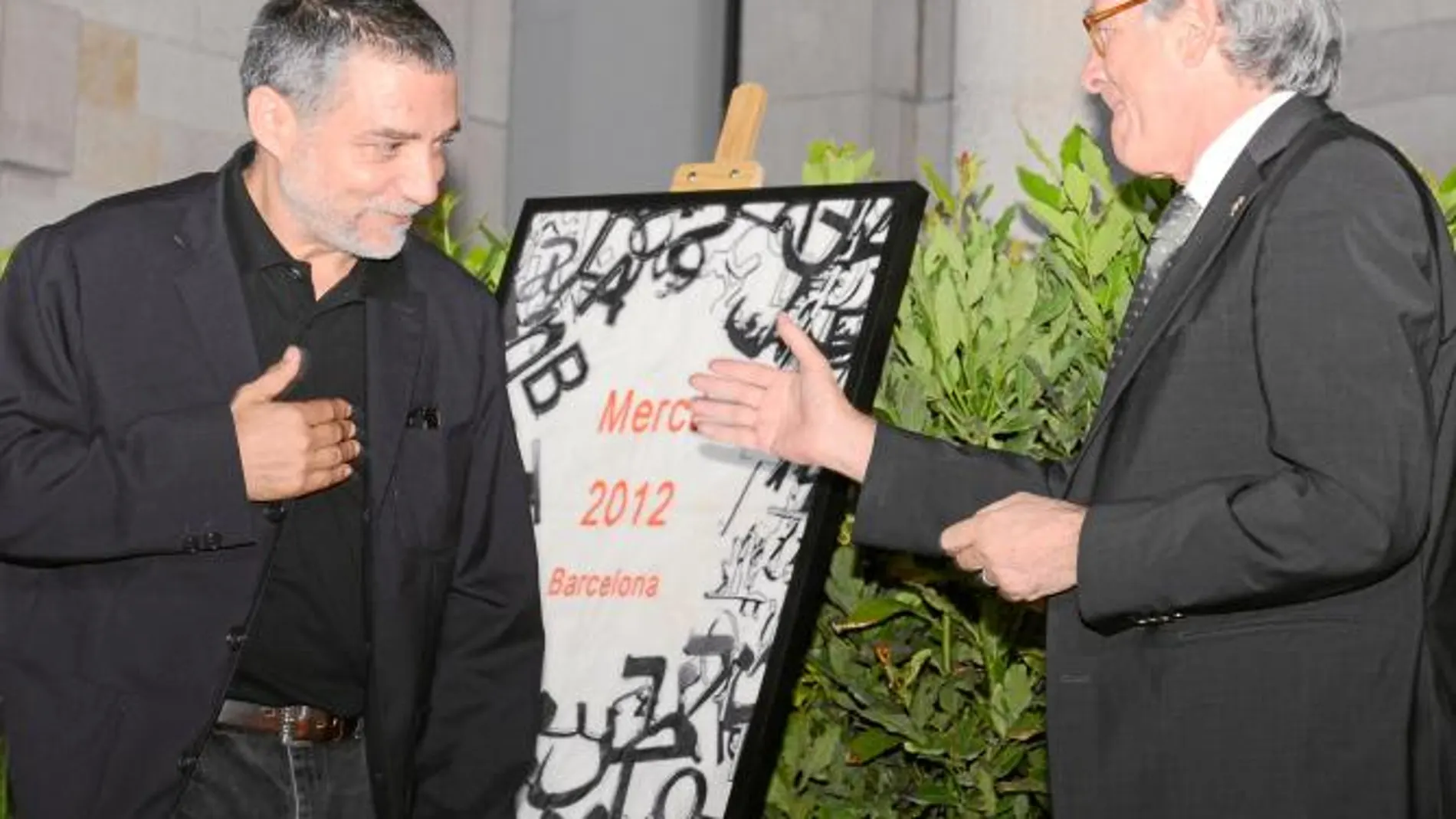 Jaume Plensa firma un cartel en negro y grises para las fiestas de la Mercè