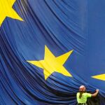 La actual situación económica puede convertirse en el impulso necesario para la construcción de Europa