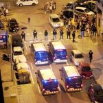Los Mossos d'Esquadra acordonaron la calle Pujades para evitar enfrentamientos entre ambos bandos