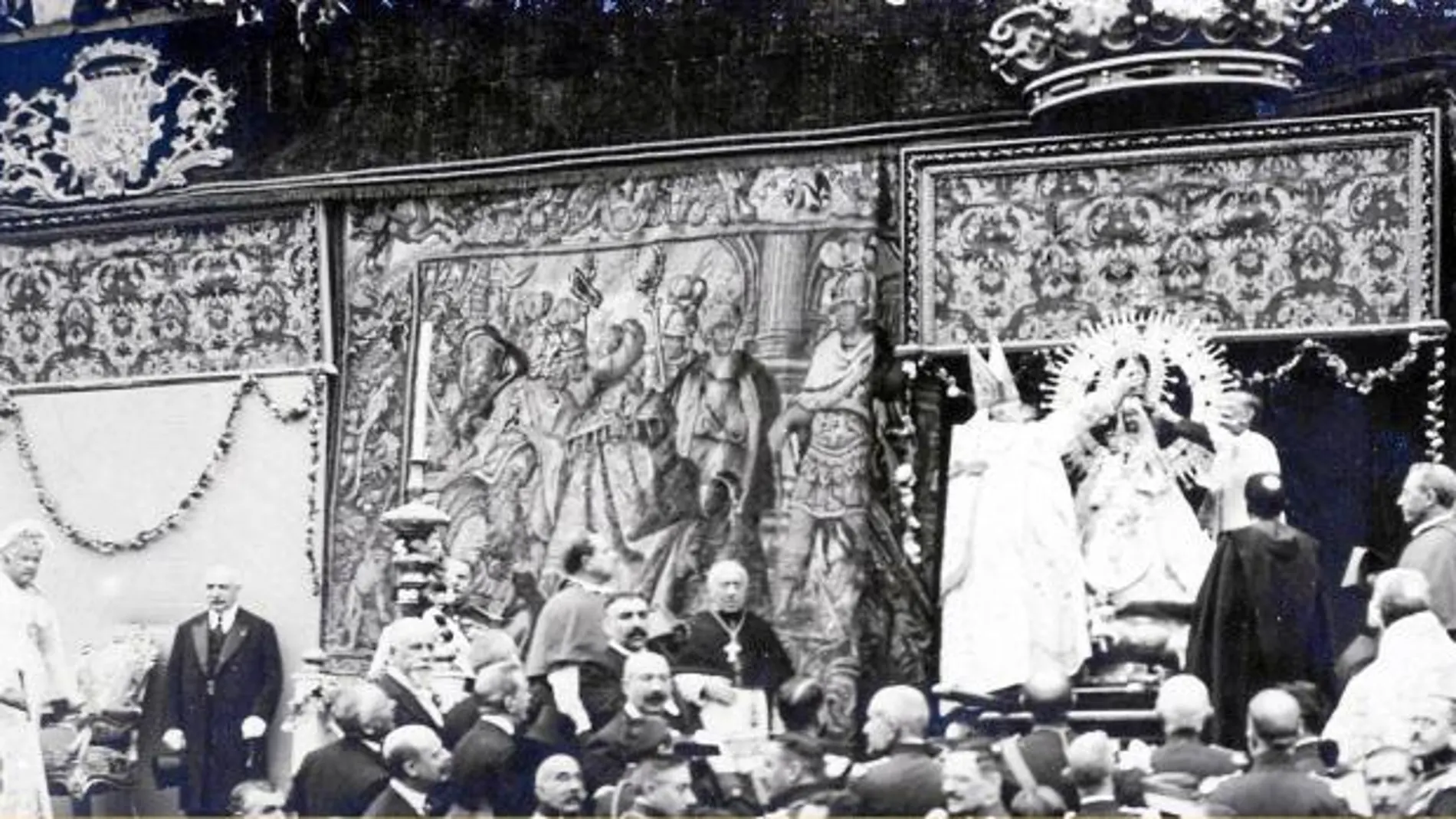 El sacrilegio a La Fuencisla renueva el fervor religioso de los segovianos