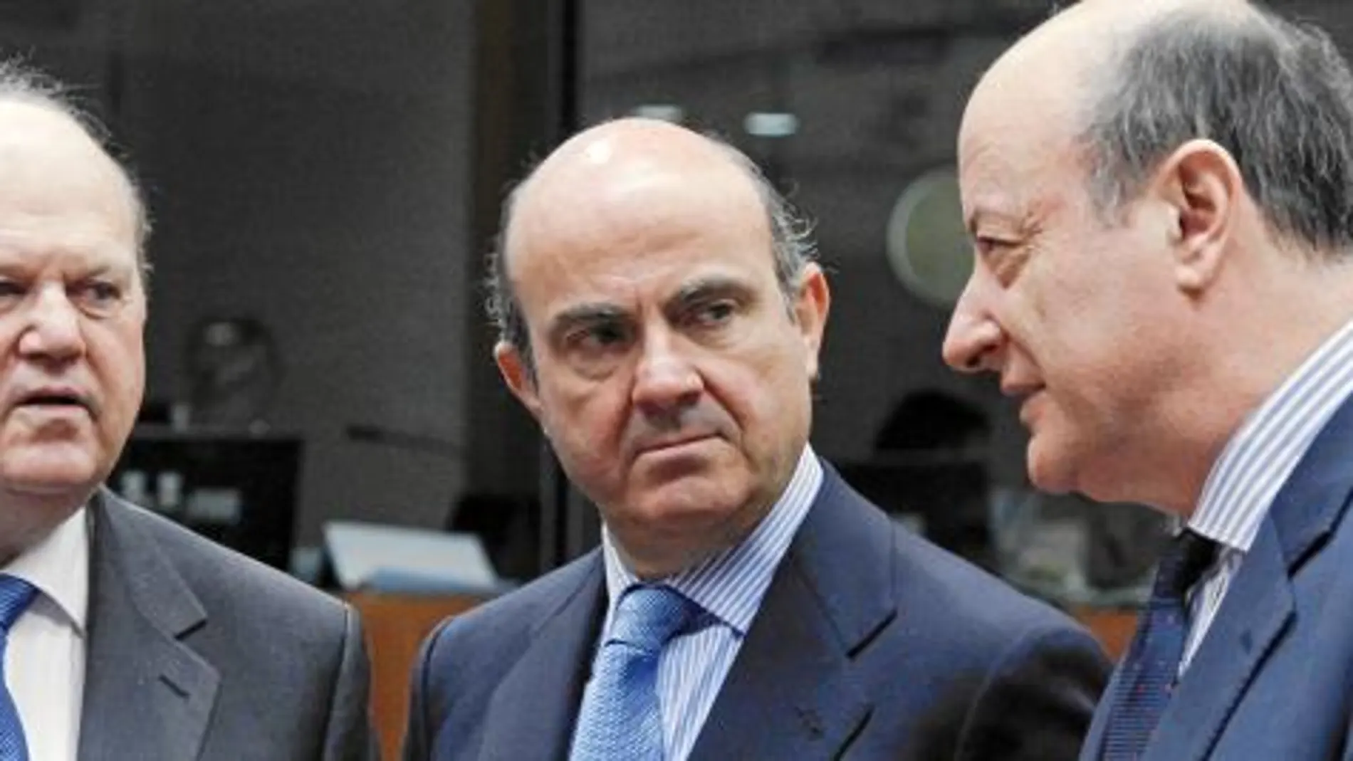La UE acuerda inyectar 100000 millones a los bancos españoles