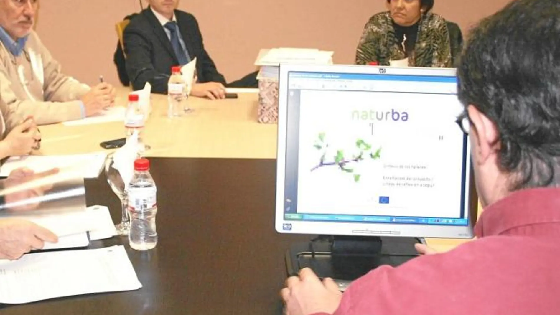 Los responsables del proyecto Naturba, en la reunión
