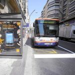Los pensionistas y familias numerosas usarán hoy con normalidad las líneas de autobús en la capital murciana