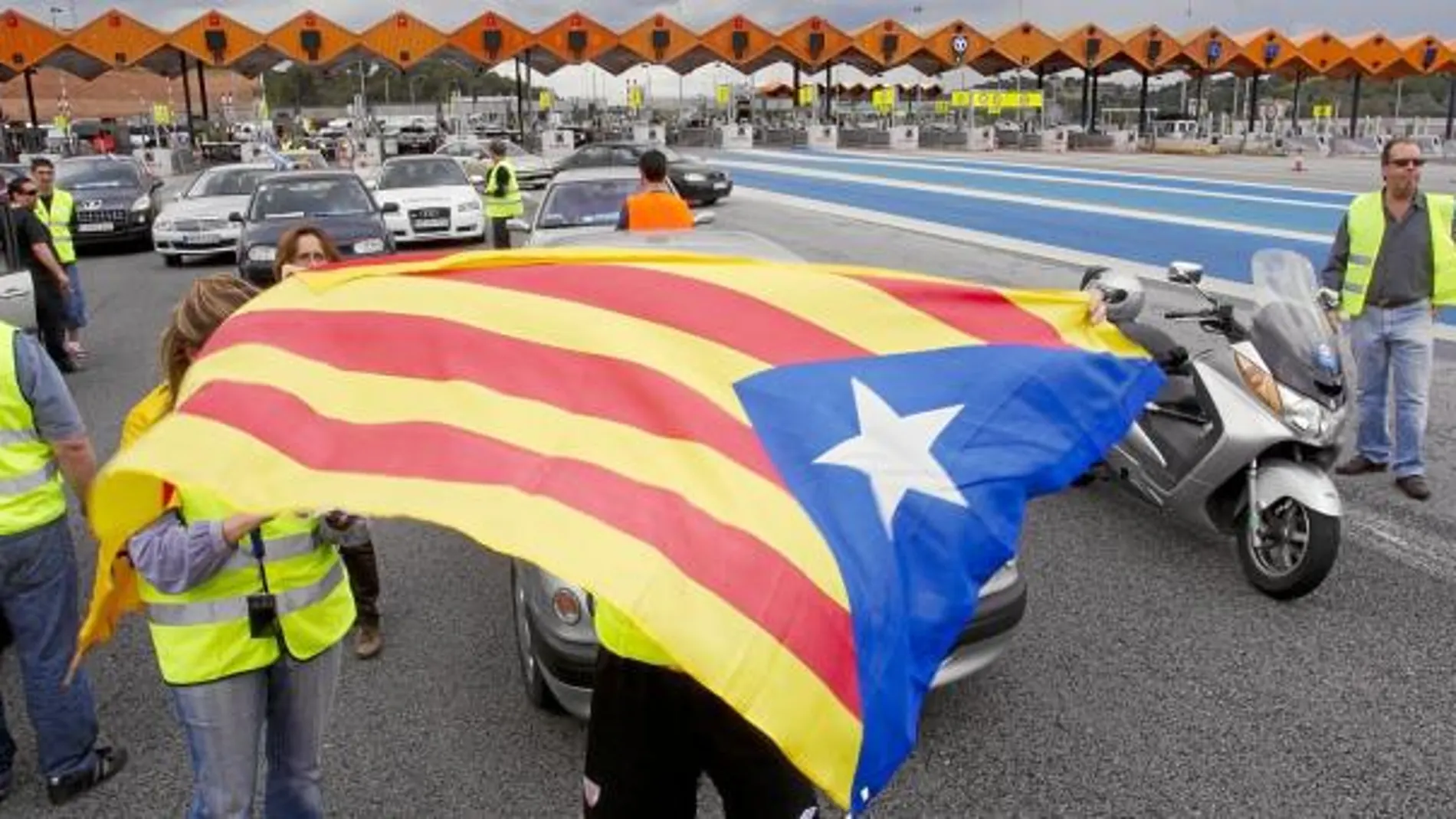 Imagen de conductores insumisos en una de las convocatorias en el peaje de Martorell