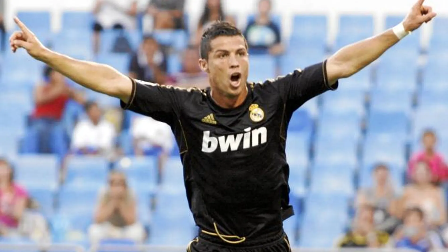 «CR7» celebra uno de los 101 goles que ha marcado con el Real Madrid