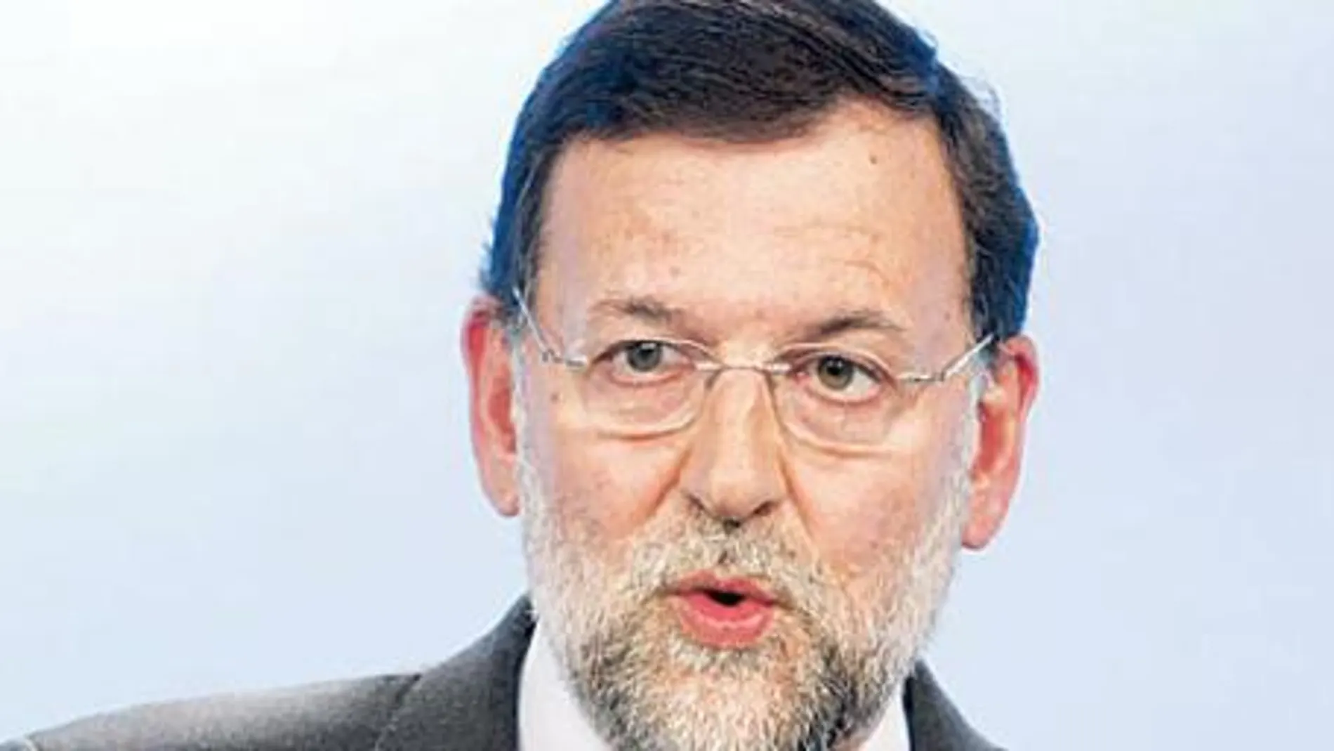 Rajoy aboga por una alternativa PSE-PP que frene el nacionalismo