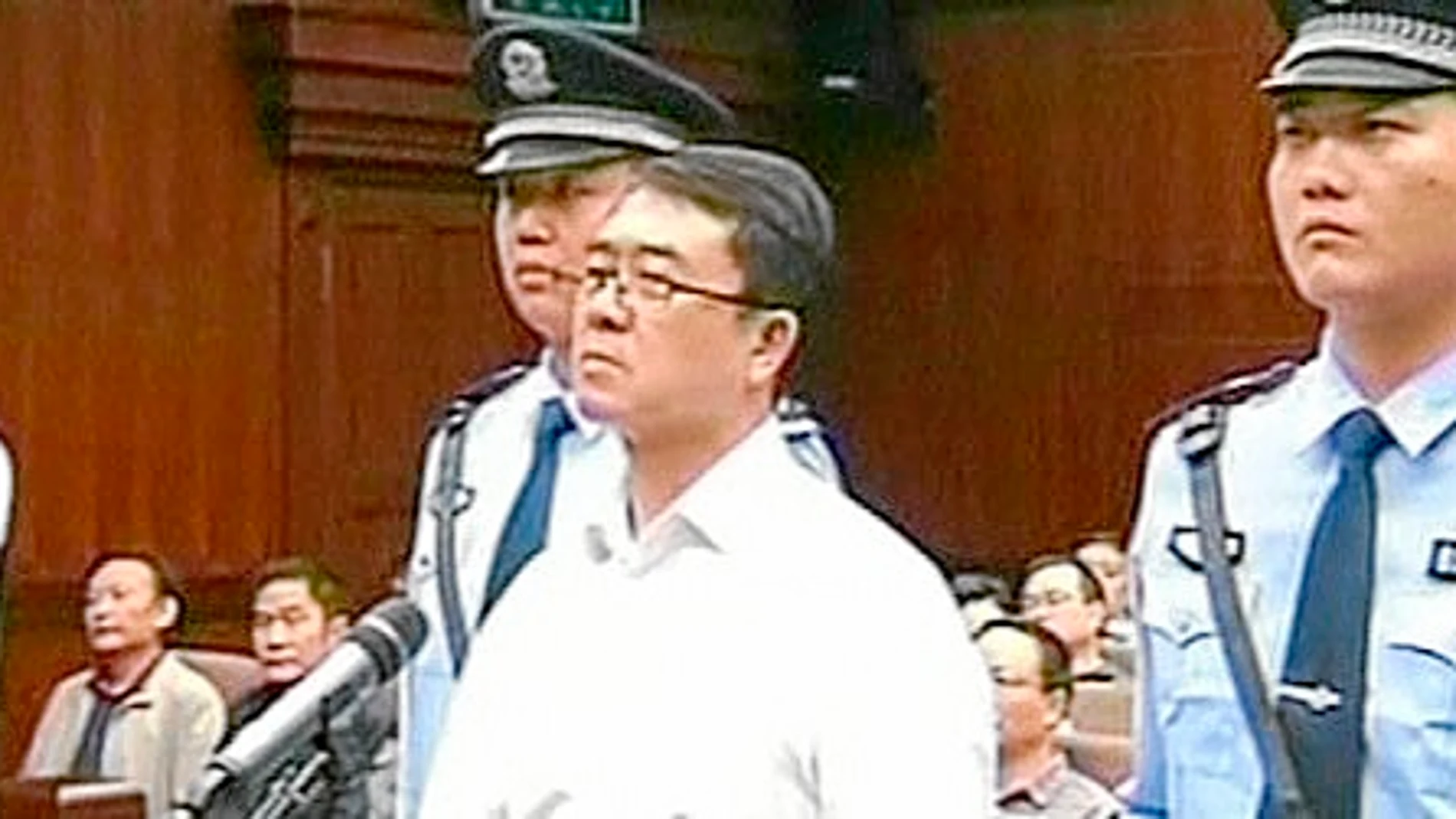 El agente que con su declaración hizo estallar el escándalo Bo Xilai terminará en prisión por revelación de secretos