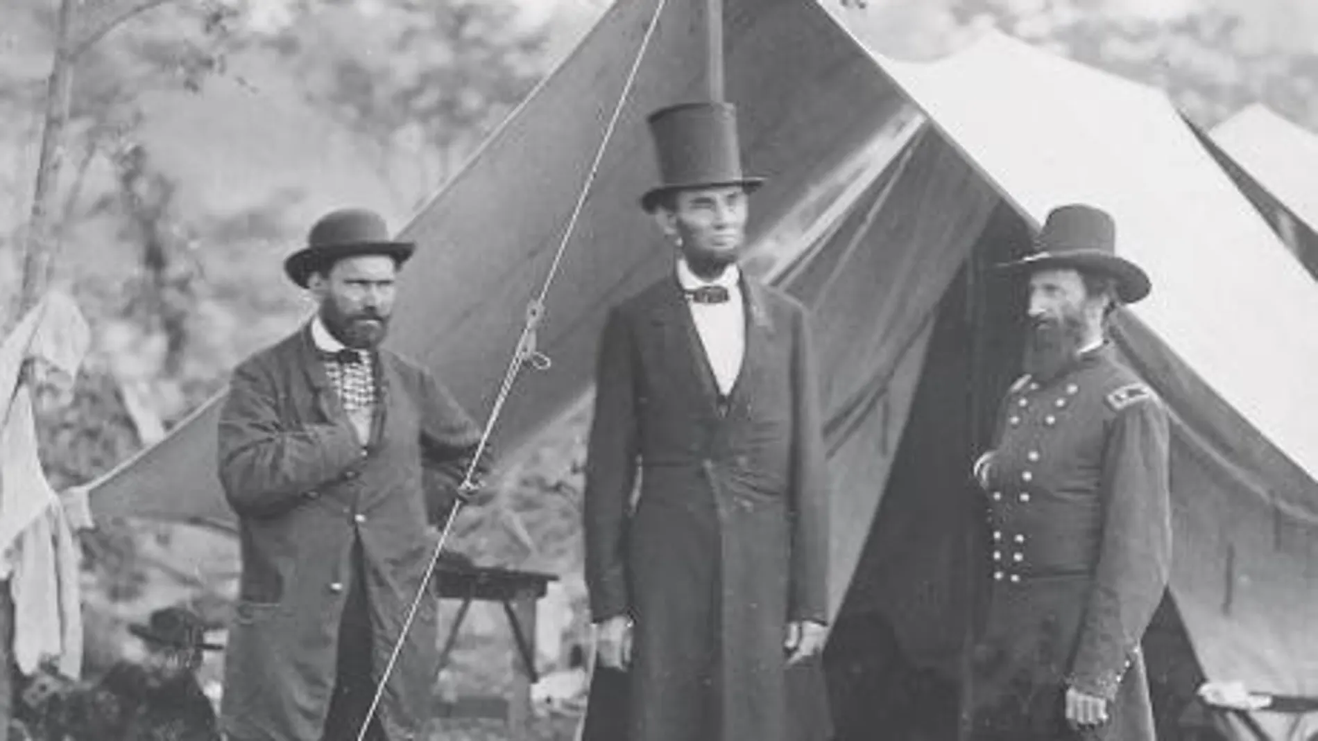 Allan Pinkerton, Abraham Lincoln y el general McClernand en Antietam
