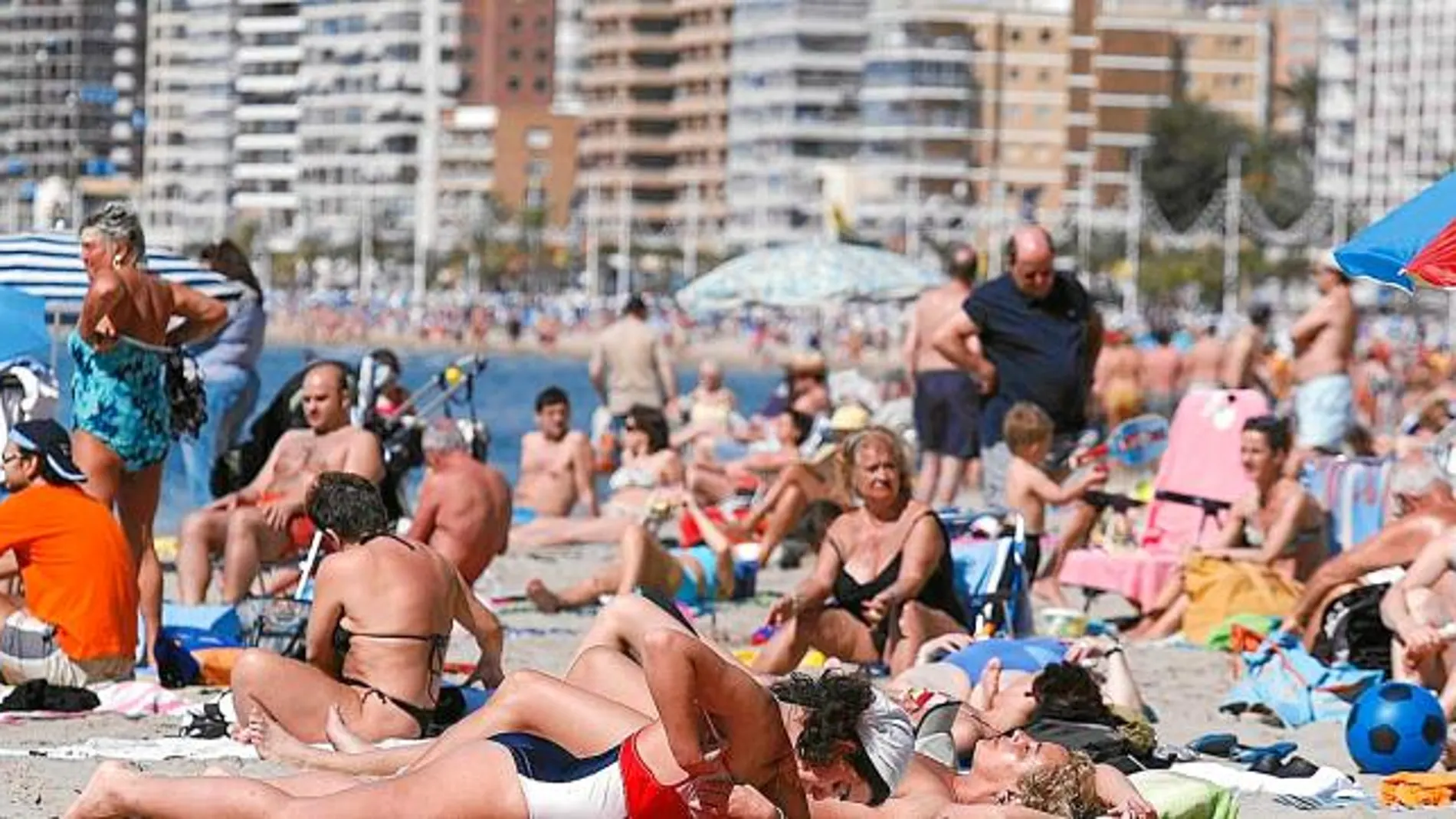 Alicante vendió entre 3000 y 3500 viviendas a rusos el año pasado