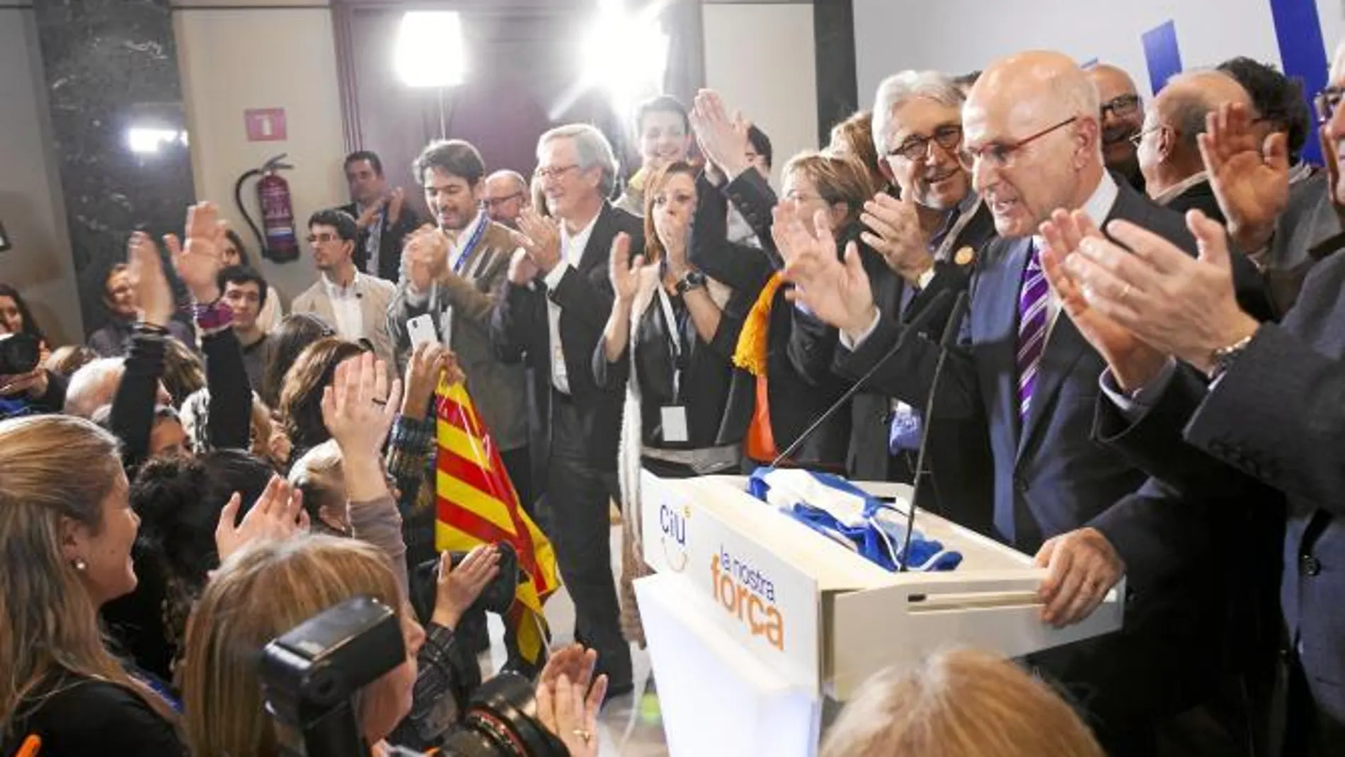 Josep Antoni Duran Lleida siguió el recuento, como es tradición, en el Hotel Majestic acompañado por el president de la Generalitat, Artur Mas