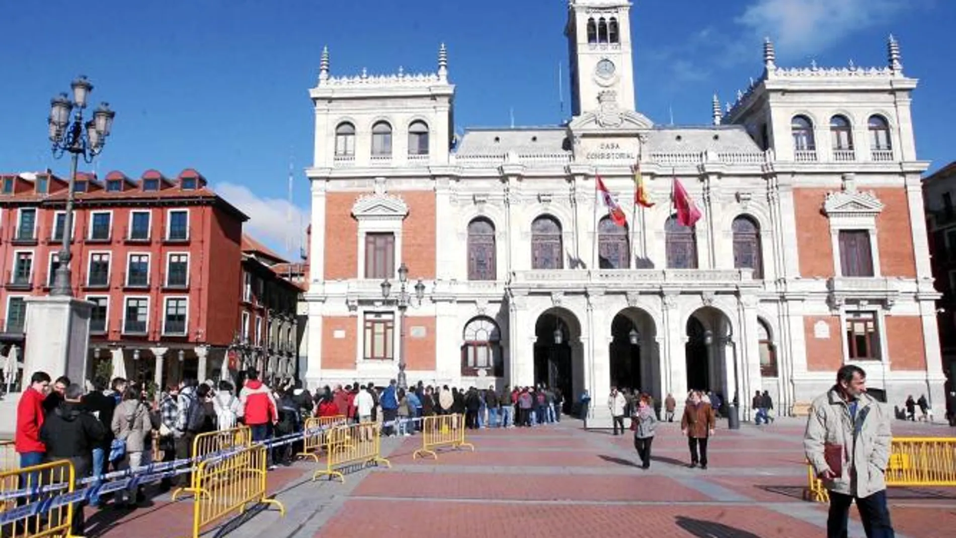 Servicios sociales y empleo prioridad de los presupuestos 2012 de Valladolid