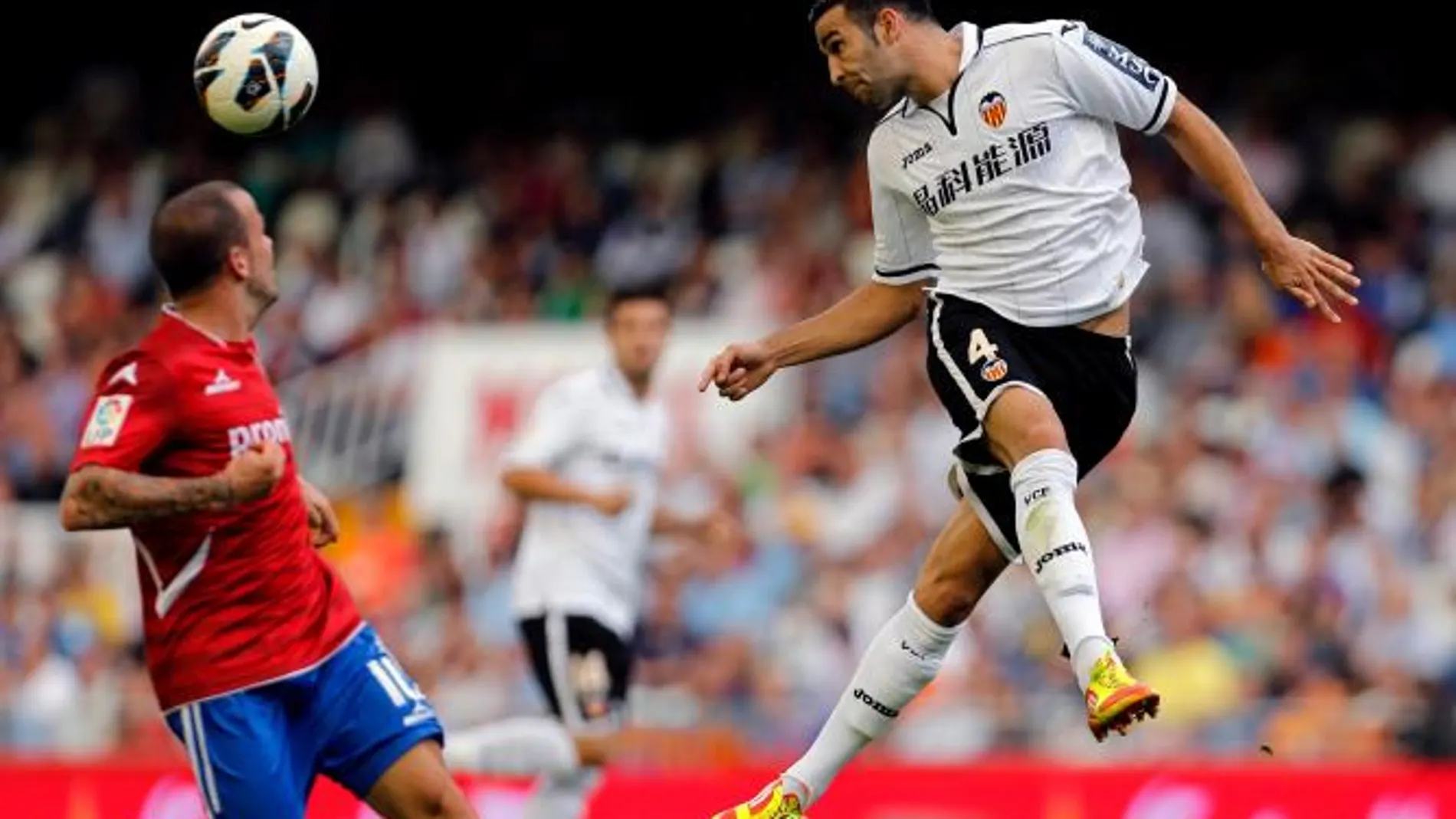 2-0. El Valencia impuso su juego dirigido por Gago