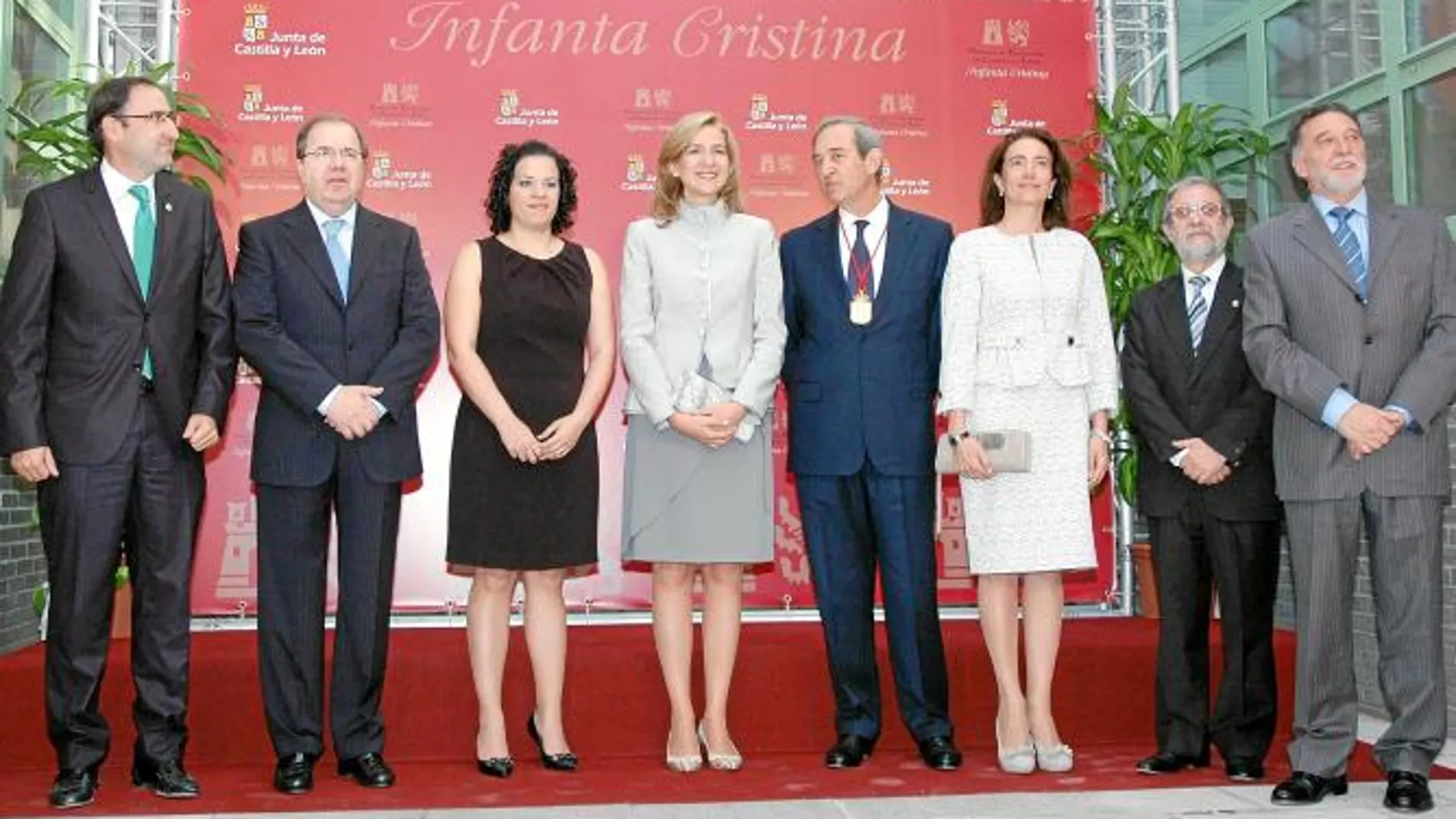 Polanco, Herrera, Elena Berzal, Doña Cristina, Claudio Boada, Josefa García, Marcos Sacristán y Alejopara el Gobierno Herrera