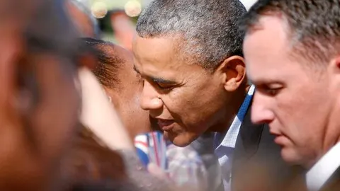 Las canas han aparecido en Obama después de cuatro años de Gobierno, dándole un aspecto más maduro