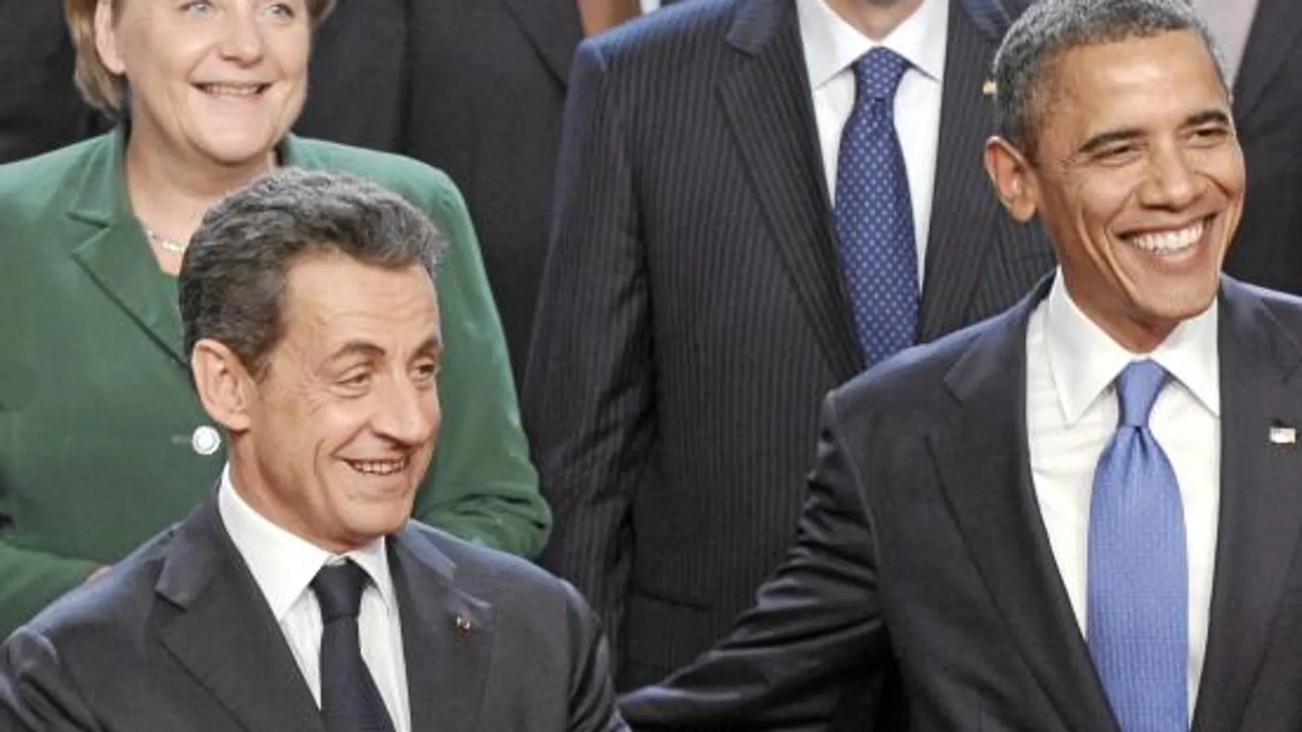 Nicolas Sarkozy, junto a Angela Merkel y Barack Obama, en la cumbre