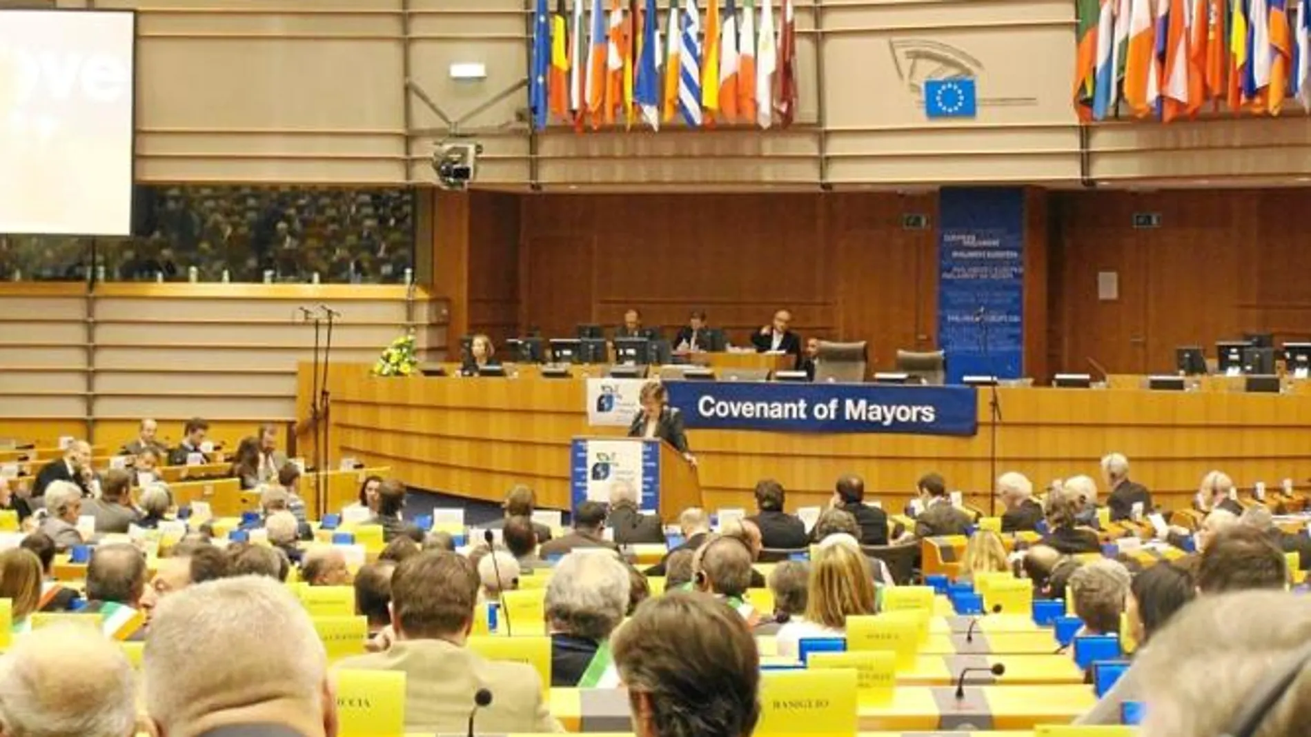 El Parlamento Europeo acogió ayer la ceremonia anual de la firma del Pacto de Alcaldes