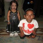El hombre y la mujer más pequeños del mundo se citan en Katmandú