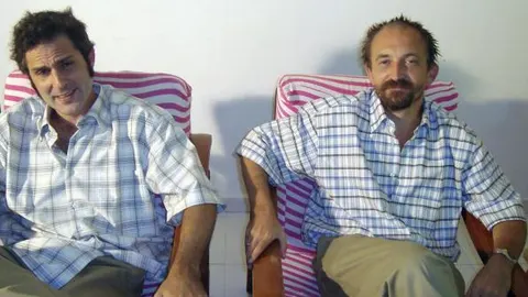 José Cendón, junto a su colega británico Colin Freeman