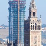 Sevilla aleja de la Torre Pelli el fantasma de la lista negra
