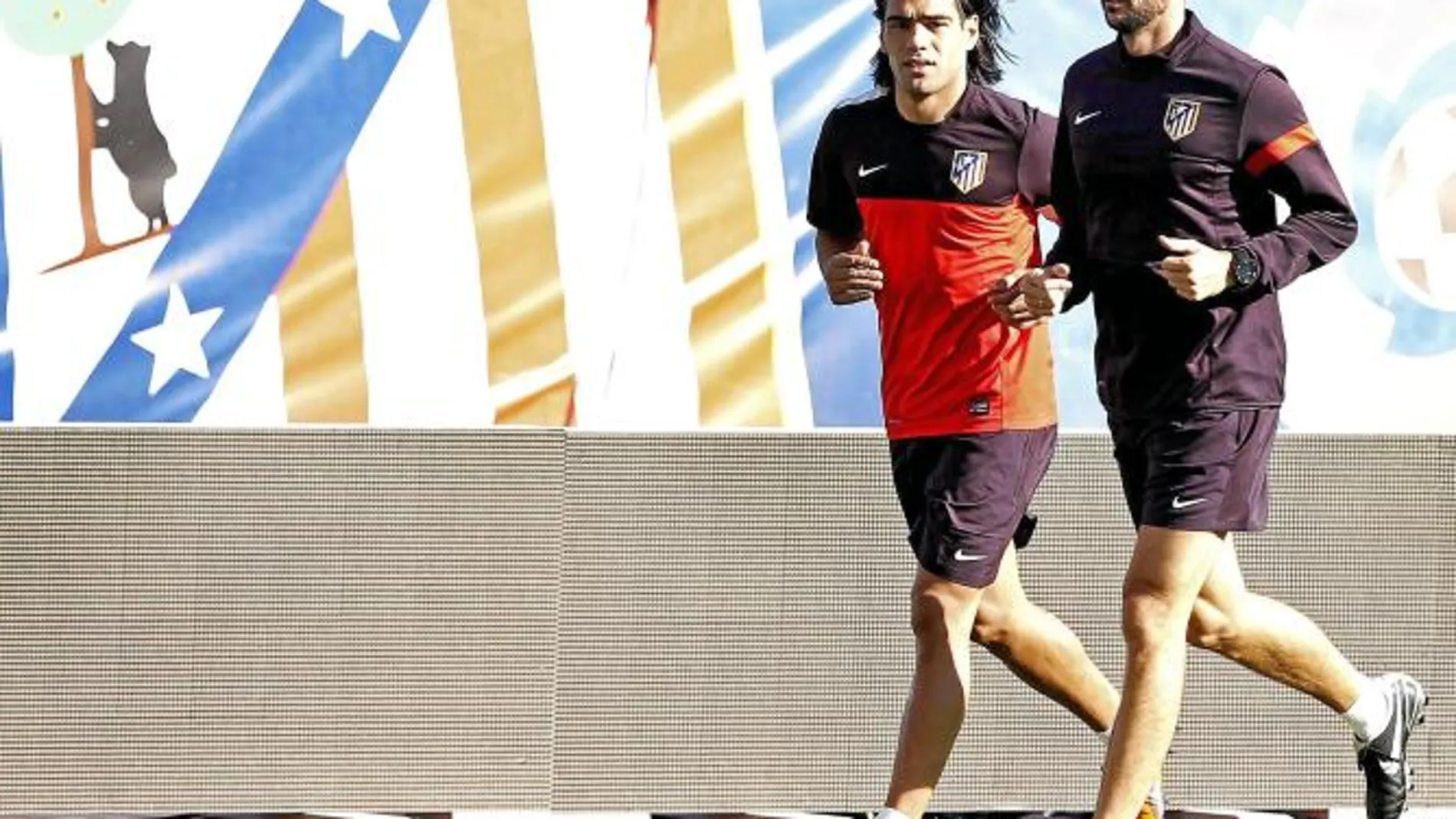 Si los rojiblancos ganan y el Barça pierde, los de Simeone, que no hace cuentas, serían líderes