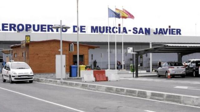 El Aeropuerto de San Javier quedará para uso único y exclusivo de la Academia General del Aire cuando cesen en él los vuelos de índole comercial