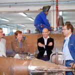Pilar Barreiro y Jaime García Legaz (segundo por la derecha), en su visita al IES Politécnico de Cartagena