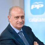 El candidato del PP por Barcelona, Jorge Fernández, confía en que las reformas que quiere impulsar Mariano Rajoy sirvan para crear empleo