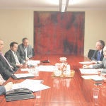 Villanueva plantea a Industria no dejar morir al sector regional de la minería