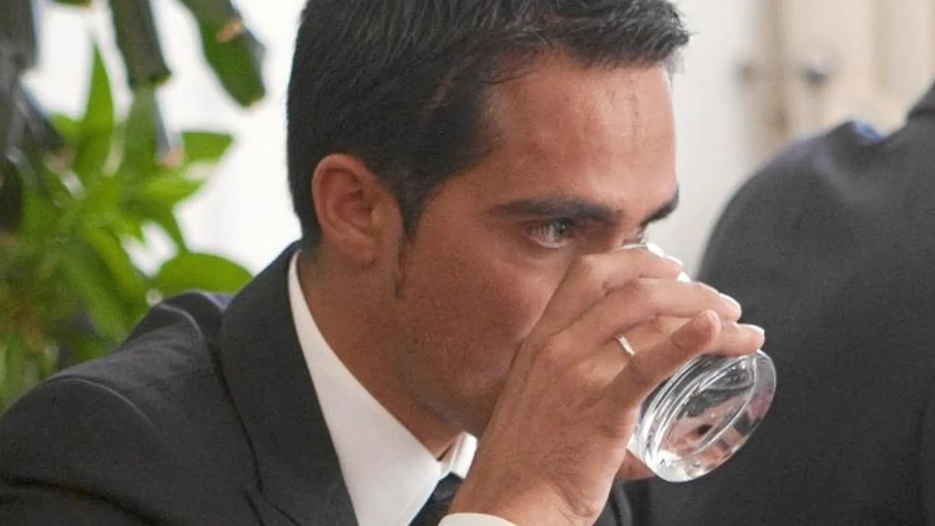 Durante 35 minutos declaró Alberto Contador ante los jueces del TAS, ayer, en Lausana. El pinteño volvió a reafirmar su inocencia