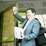 Condenan a Barroso a pagar 6.840 euros por injurias graves al Rey
