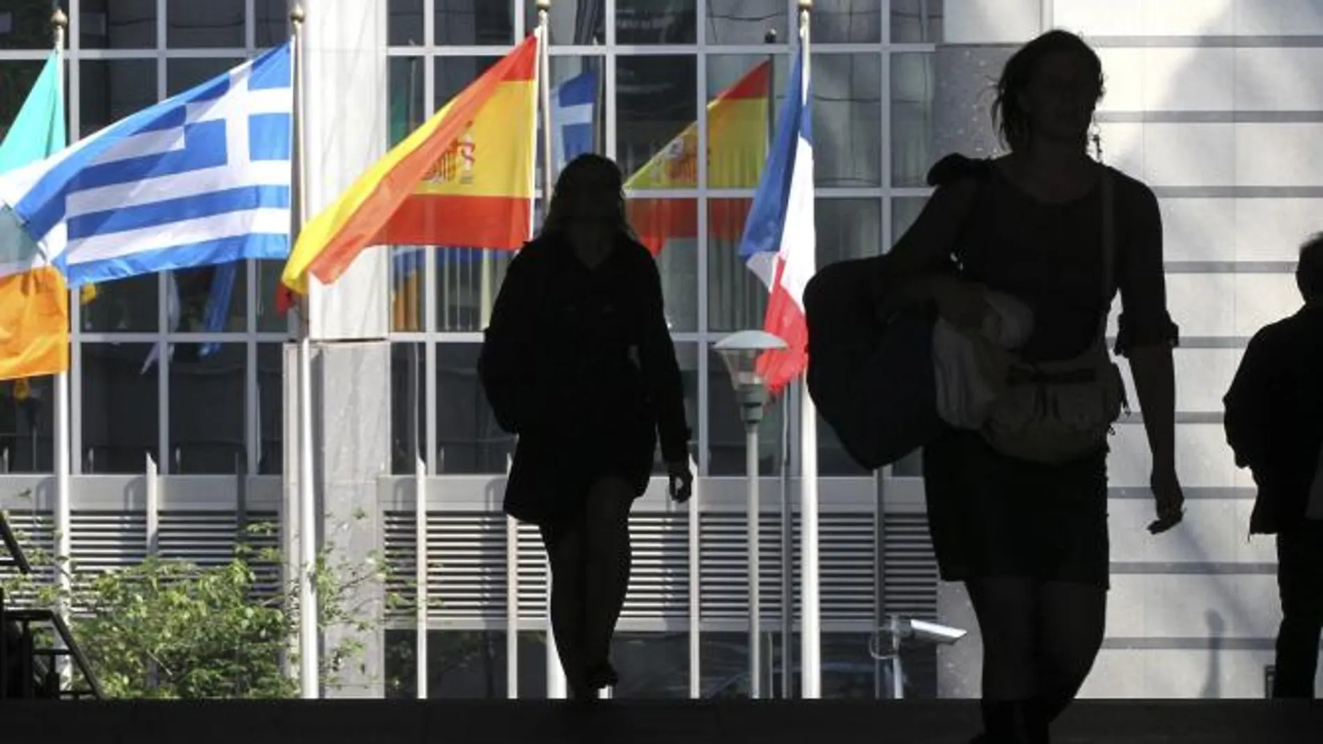 El Eurogrupo dará a España un año más para reducir el objetivo de déficit