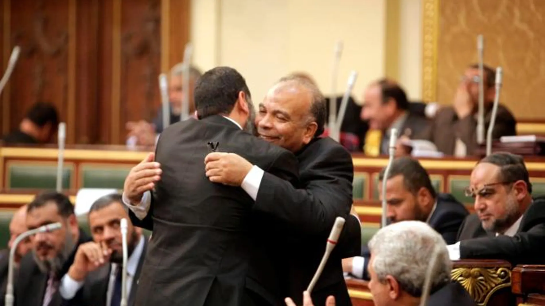 Egipto estrena Parlamento (casi) sin mujeres ni liberales