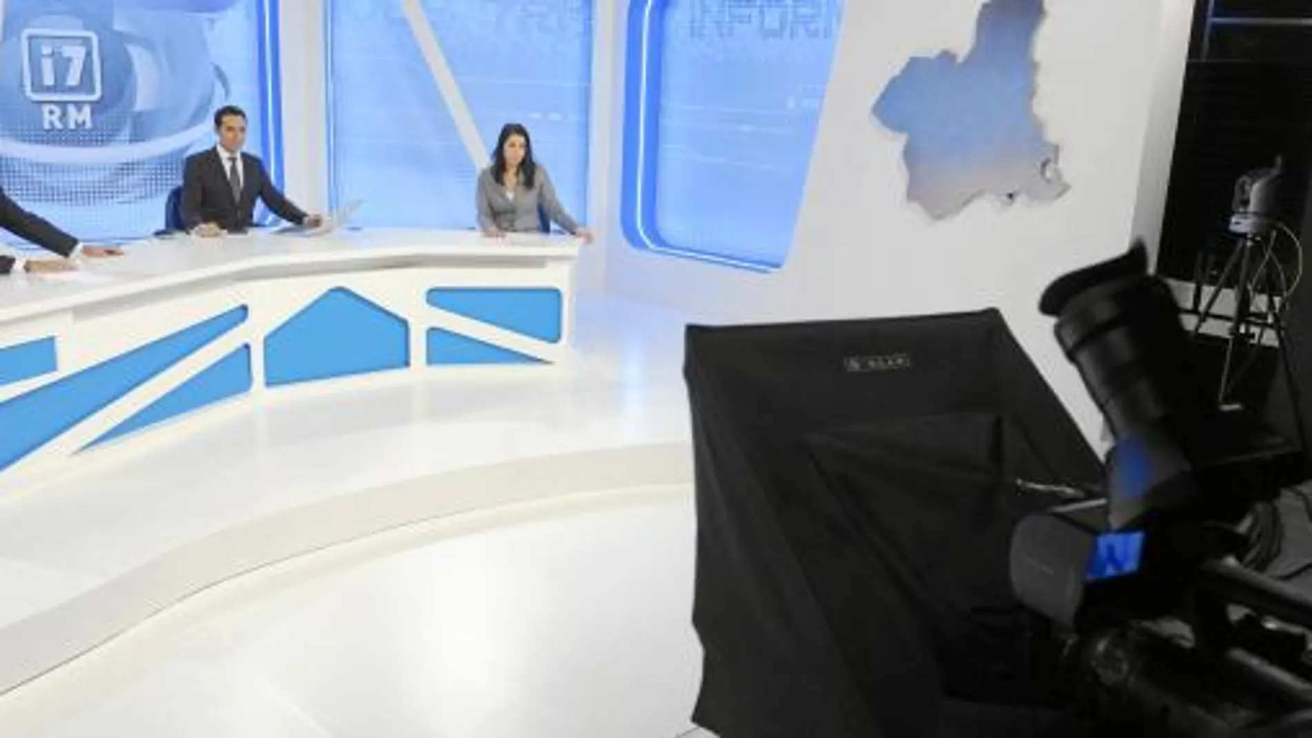 Juan Cervantes, Nacho Gómez y Marta Morenilla serán los encargados de conducir el nuevo telediario