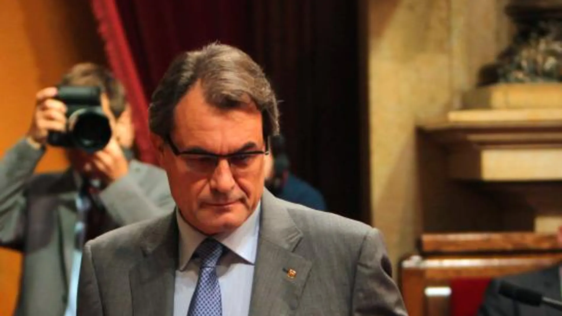 El Gobierno catalán anuncia nuevas privatizaciones sin concretarlas