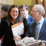 Soraya Rodríguez junto con el presidente del CES, José Luis Díez Hoces, en la Facultad de Derecho de Valladolid