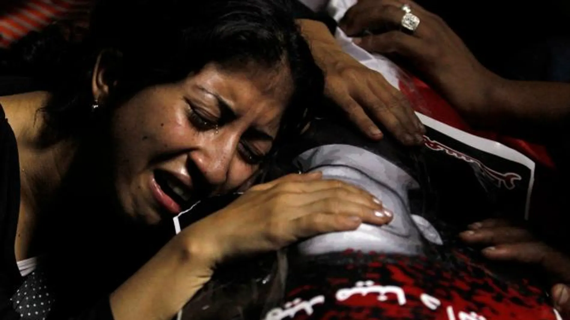Un funeral termina en fiesta tras despertar el falso cadáver
