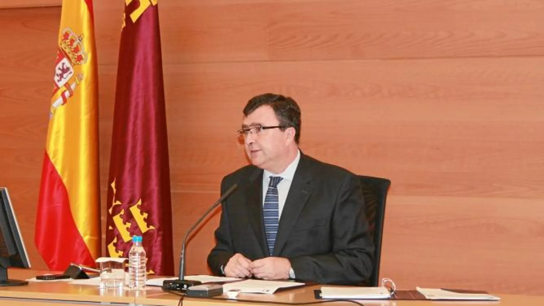 El portavoz regional, José Ballesta, después del Consejo de Gobierno