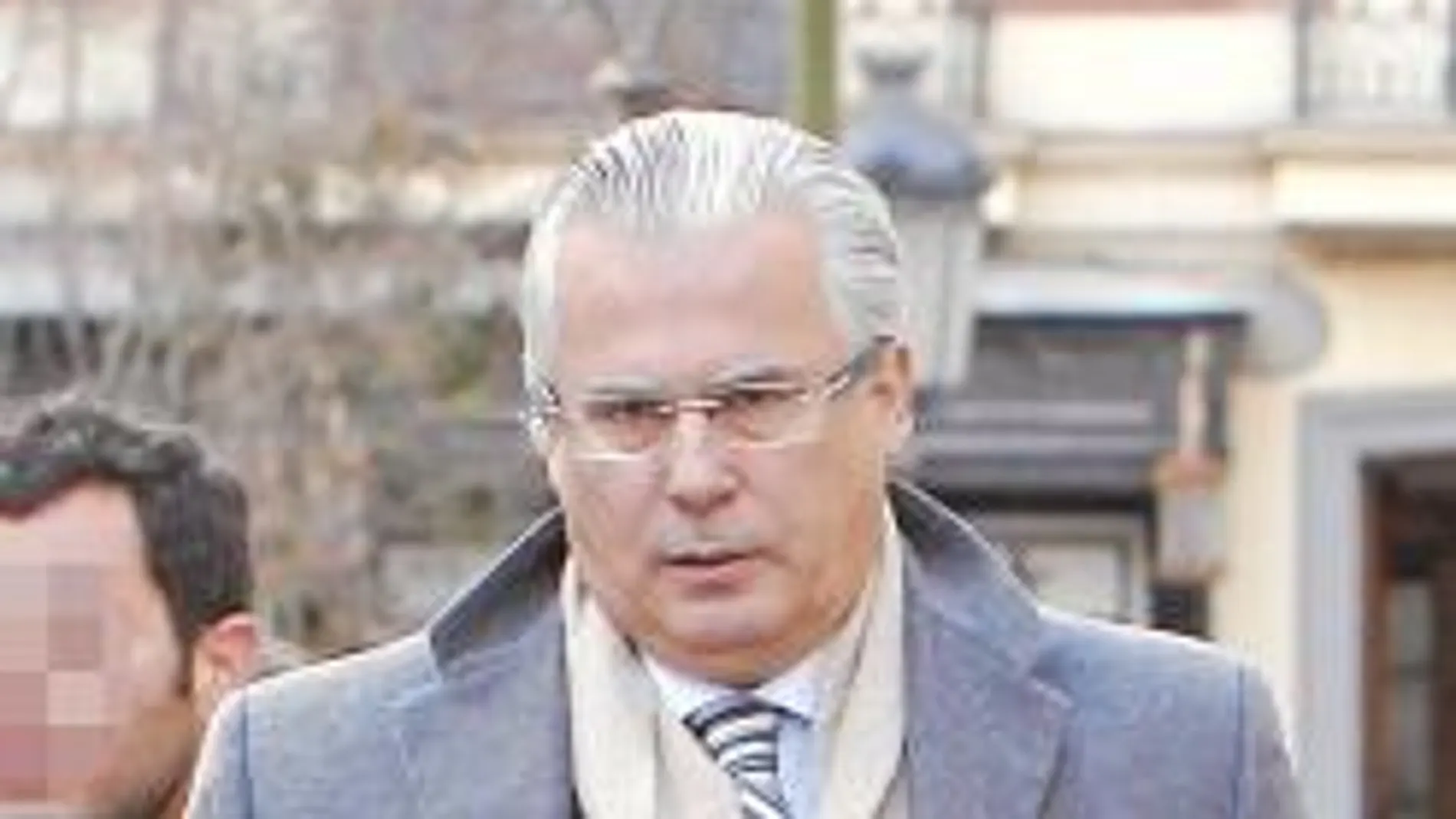 La acusación pide multa o hasta cinco años de cárcel para Garzón