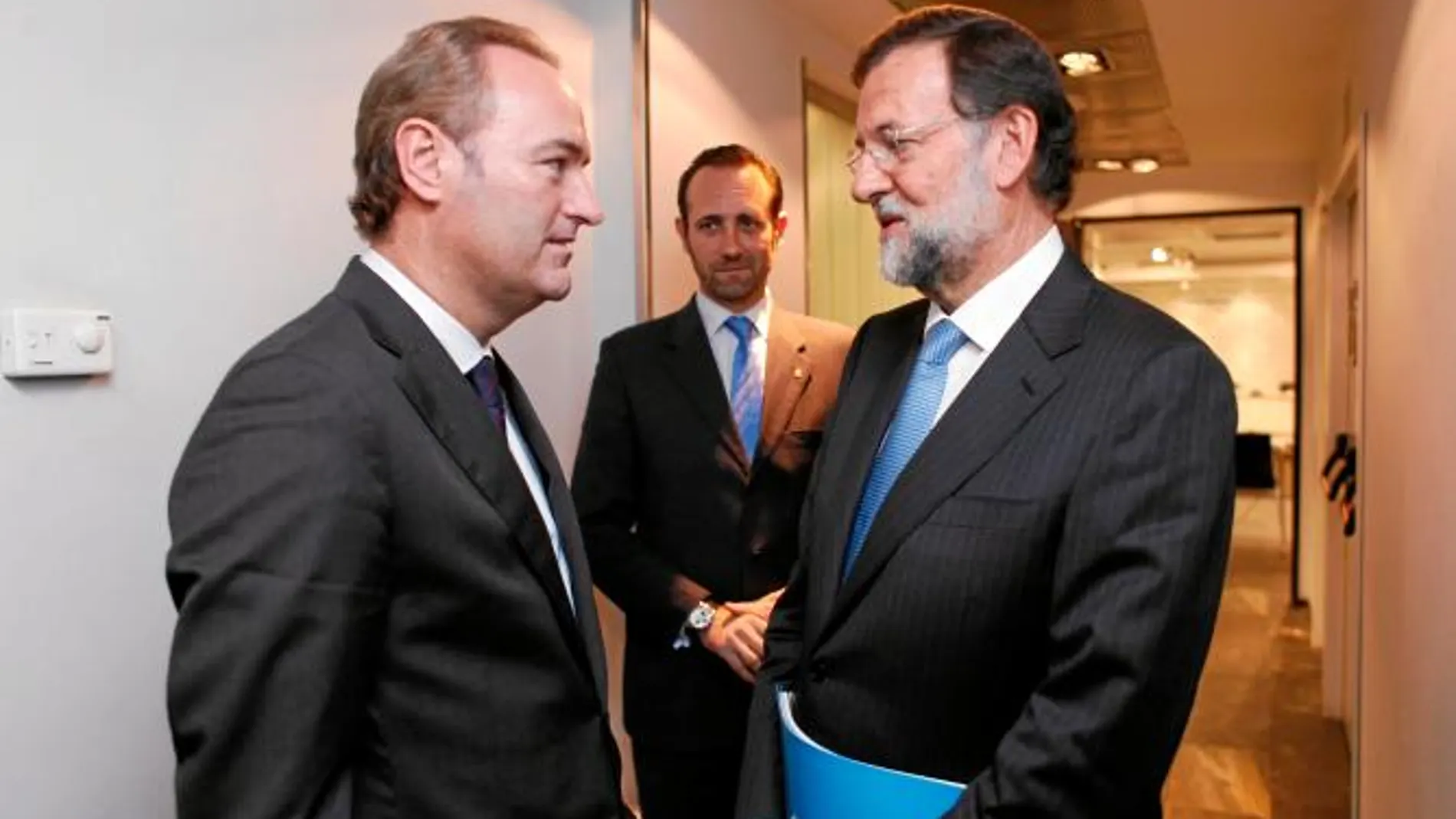 El presidente Fabra conversa con el presidente electo, Mariano Rajoy