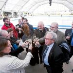 Autoridades municipales y comerciantes brindaron para que la pista de hielo sea un éxito de público