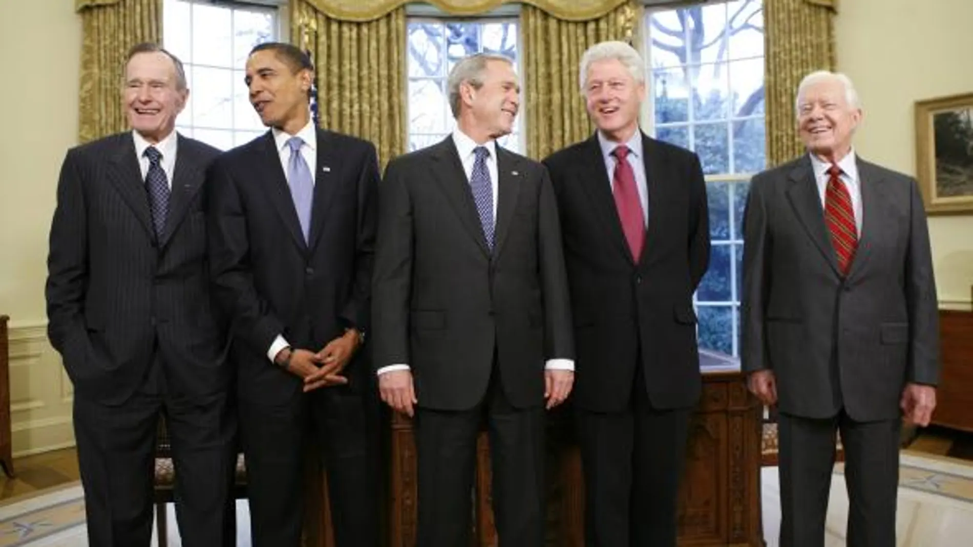 George Bush (padre), Barack Obama, el presidente Bush, Bill Clinton y Jimmy Carter
