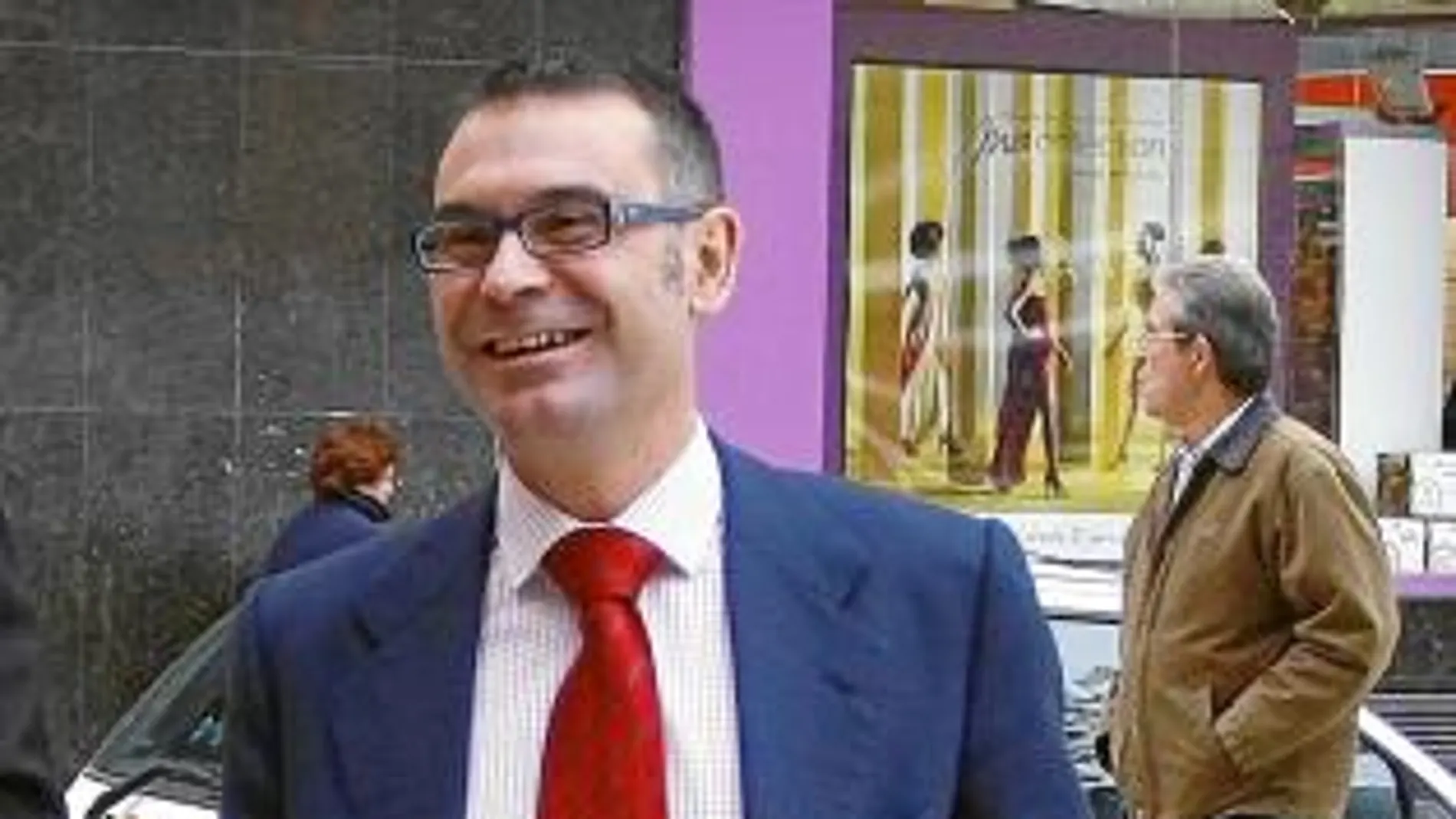 El alcalde de Parla, José María Fraile, ha ordenado modificar las cartas de despido