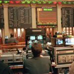 El IBEX 35 cae un 0,60 % y la incertidumbre económica se extiende a Francia