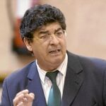 «Hay que cambiar una ley trucada a favor del bipartidismo», Diego Valderas, Diputado de IULV-CA